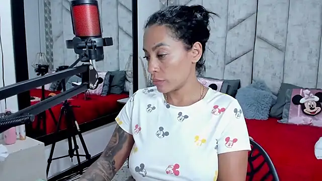 niicollemiller - NiicolleMiller's free webcam