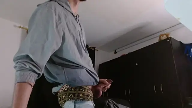 -dark6leal9- (Ask my age) - Woof pig  hnh SHOW PARTY FUN