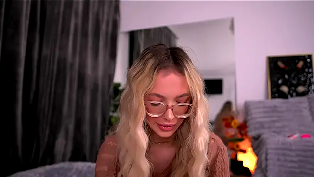 kyliejoyce (F teen) - Butt Plug #ON !  💎