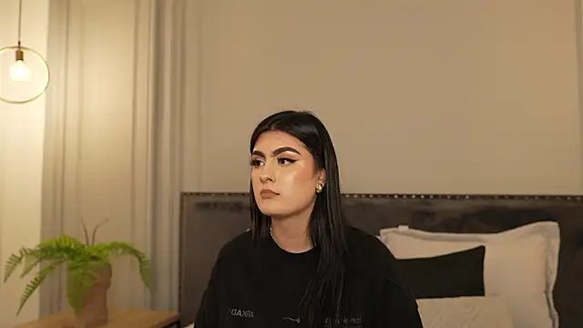 irisbaker (F young) - flash tits