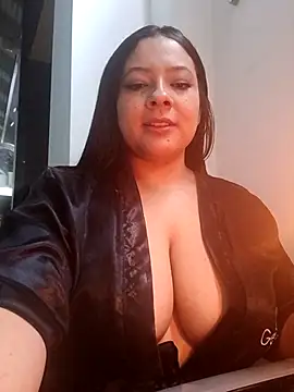 sophiecurves (F young) - control  toy  for  2 minutes + off panty