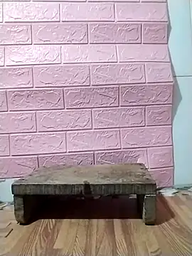 yinyin-2025 - Yinyin-2025's free webcam