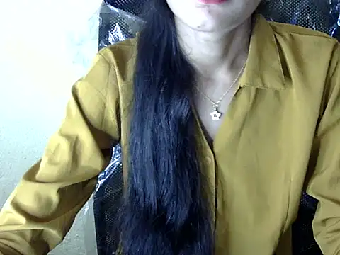 shazi_1 (F teen) - ''How am I looking in T-shirt today?''..