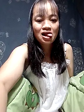 noelle-e (F young) - Hello