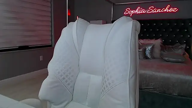 theofficialsophiasanchez