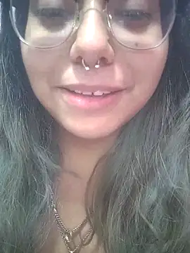 lovelyrainn - Lovelyrainn's free webcam