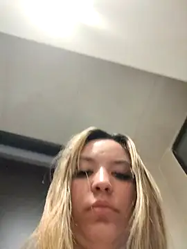 celeste_83 (F young) - Show my pussy in public ❤️