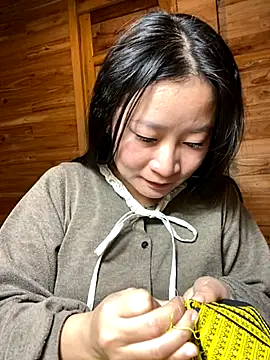 violet-00 (F young) - Tặng em một nụ hôn 💋🌹