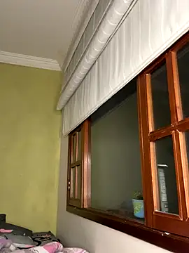 aurora_divine (Ask my age) - domi control for 5 minutes