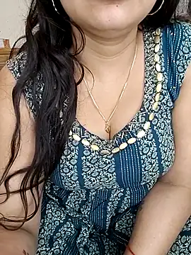 kaamuk_shweta (F milf) - Chuchi boobs maalish spcl oil se
