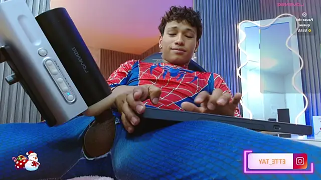 ette_tay (M twink) - naked+sexydamce