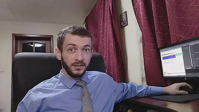 333Alone_in_theDark777