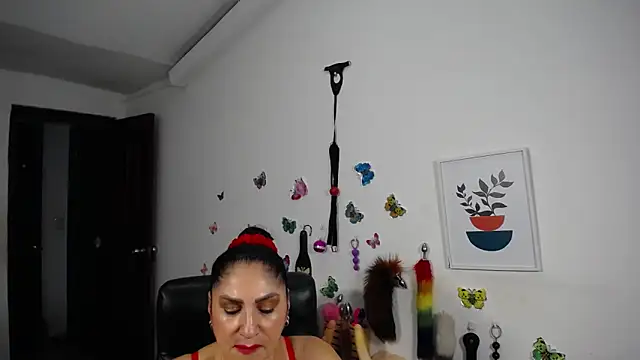 mature_bigboobs10 - Mature_bigboobs10's free webcam