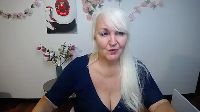 blondyleebest (F mature) - 💖💋💖💋💖