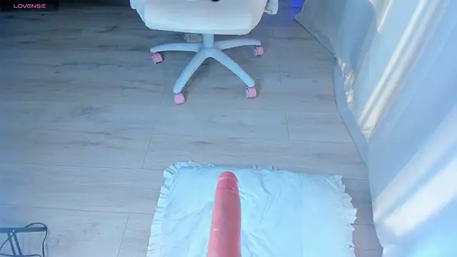 jennywoody (F young) - squirt