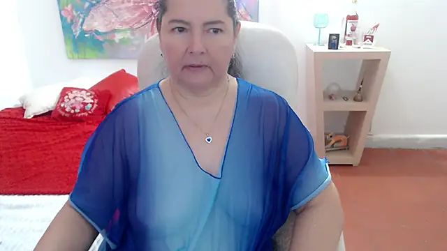 leonela_69 (F mature) - squirt