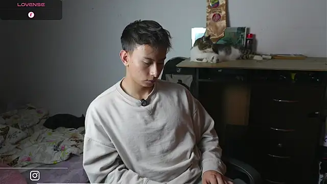 deusbellis (M twink) - Oil on the body and we're going to cum ⭐