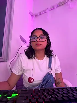 Cuteprincess21's Live Sex Cam Show