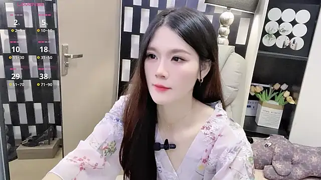 yueyue-mm (F young) - 谁是心疼主播的小棉袄