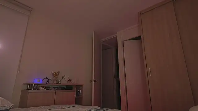 juanasnz99 - Juanasnz99's free webcam