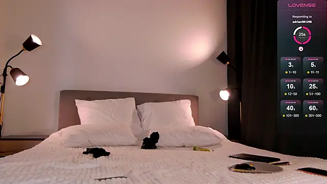 wow-peach-girl (F young) - ass fingering