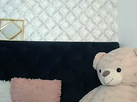 emma-wilson - Emma-Wilson's free webcam