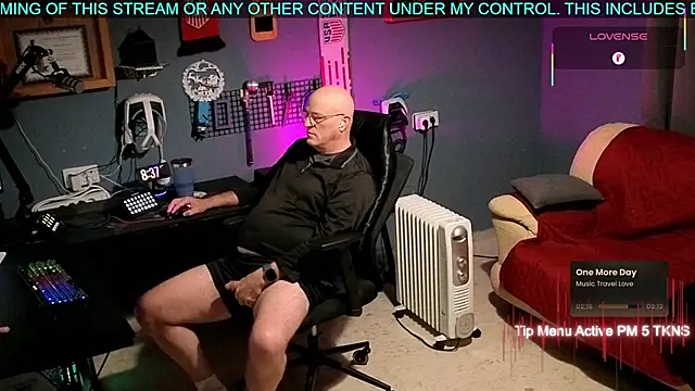 pilot_dave_69 (M mature) - #1 of 2 - Hush 2 insertion