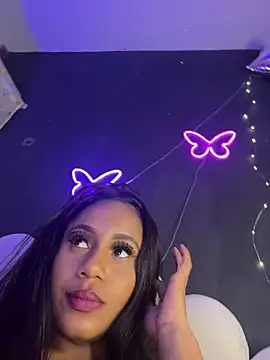 alisonhoot69 (F young) - plug in ass mami