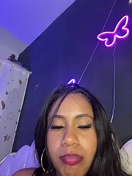 alisonhoot69 (F young) - plug in ass mami