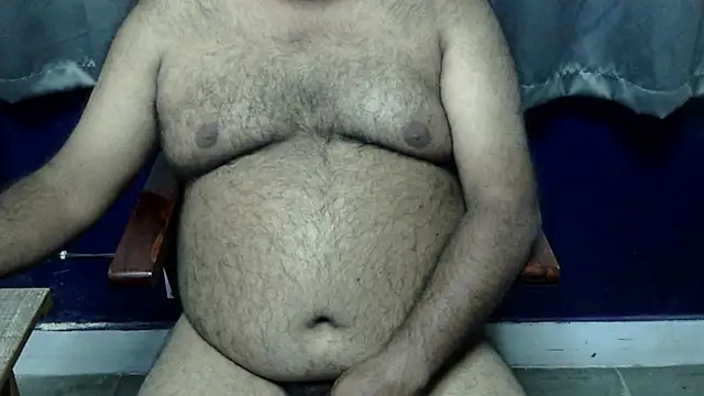 hairysubcub_70 (Ask my age) - Welcome To Daddy's Room. Make Daddy Cum.