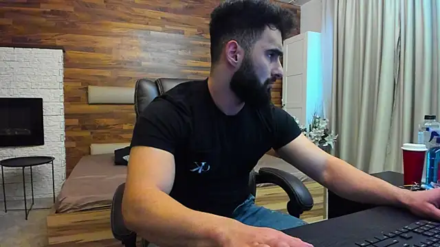 micahlane (M young) - New king here🤛