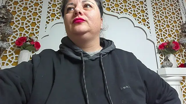 aleshaarabian (F milf) - GET ME NAKED