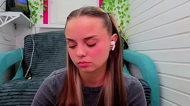 misss_vikk - Misss_Vikk's free webcam