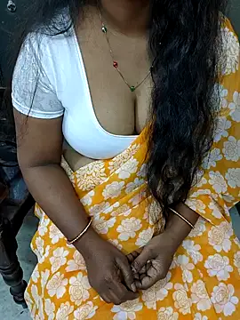 Nikitha_telugu