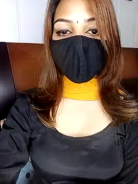 hot_malika19 (F young) - Doggy style in lingerie 😉🍑