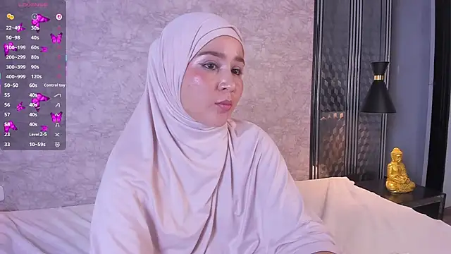 samiquest (Ask my age) - oil tist very hot