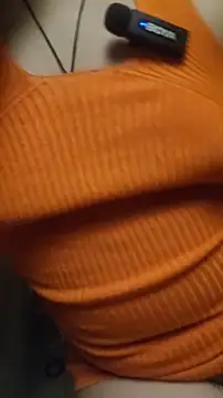 ZaraHoney Live Webcam on Stripchat