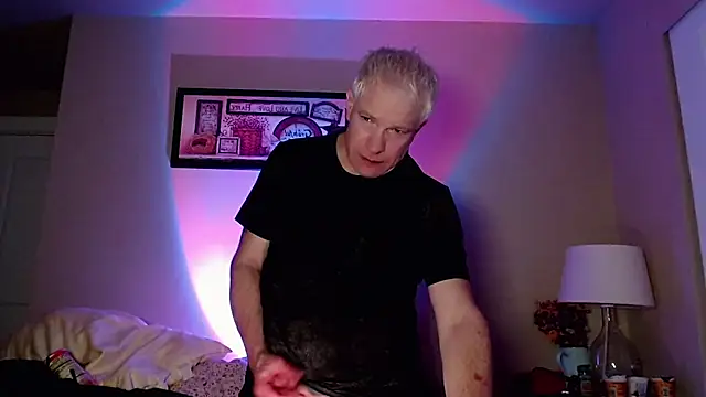 snarfle82 - Snarfle82's free webcam