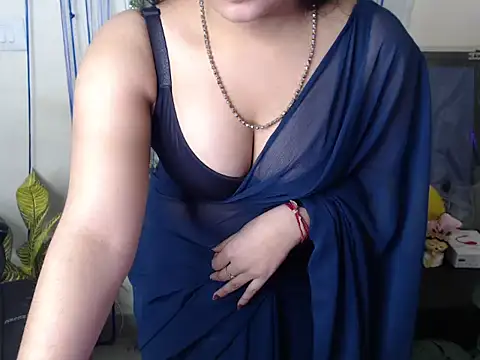 anika_bold (F teen) - ass on oil🥵😈💖💖