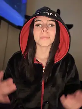 Laura-Khalifa
