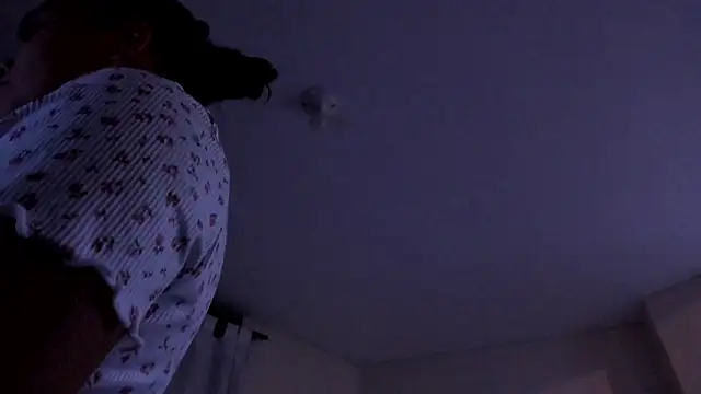 evely_coelloo - Evely_coelloo's free webcam