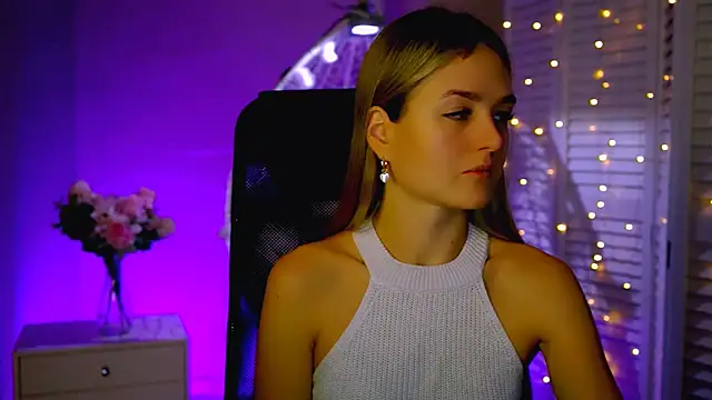 deboralarson - DeboraLarson's free webcam