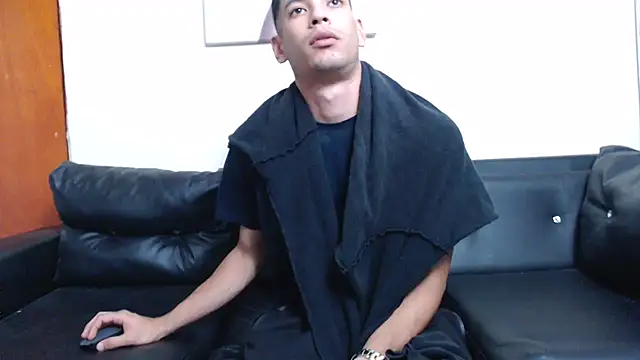 biigjhonny (M twink) - play with huge cock 24 cm🍆😈🔥