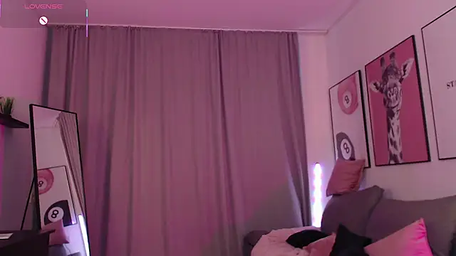 gretchen_mol - Gretchen_Mol's free webcam - UK Sex Cams