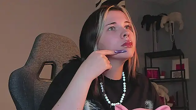 alicesunday (F young) - bank for mistress'es Birthday 12 dec