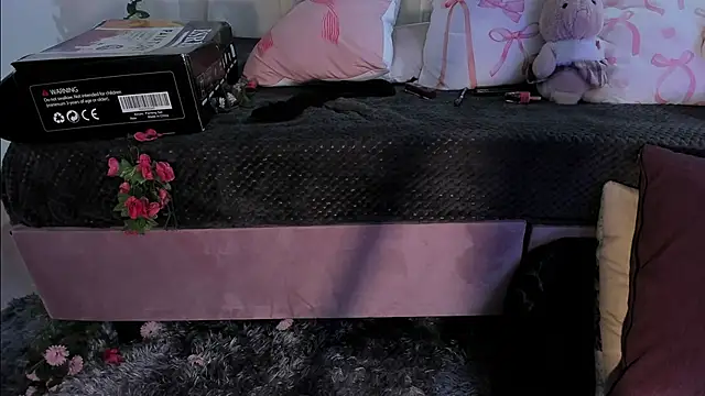 kharla_01 - Kharla_01's free webcam - UK Sex Cams