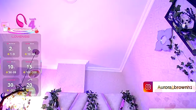 aurora_brownn - Aurora_Brownn's free webcam - UK Sex Cams