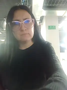 monserratizzy - Monserratizzy's free webcam - UK Sex Cams