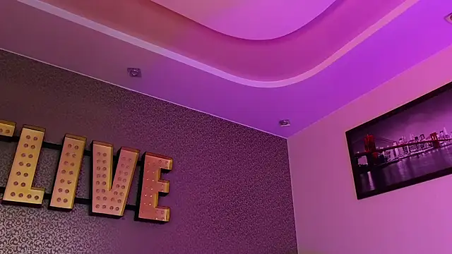 selenatrend - Selenatrend's free webcam - UK Sex Cams