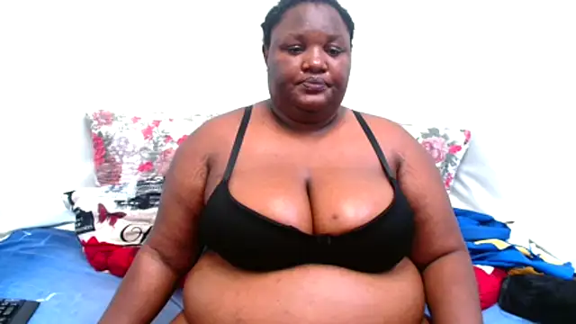 chubbyboobsxxx - ChubbyBoobsxxx's free webcam